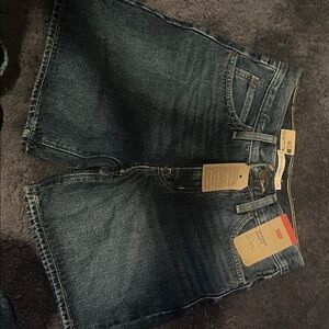 NWT- Levi's Women’s Classic Indigo Jean Baggy Shorts - Size 24